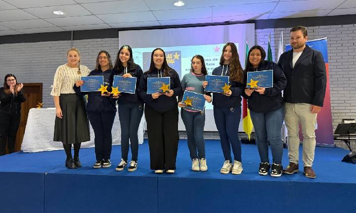 16ª CRE Celebra Destaques da Educação Pública no Prêmio Estrelas da Regional 2026