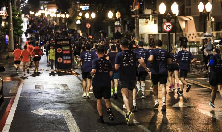 Bento Gonçalves une corrida de rua e enoturismo na Sparkling Night Run