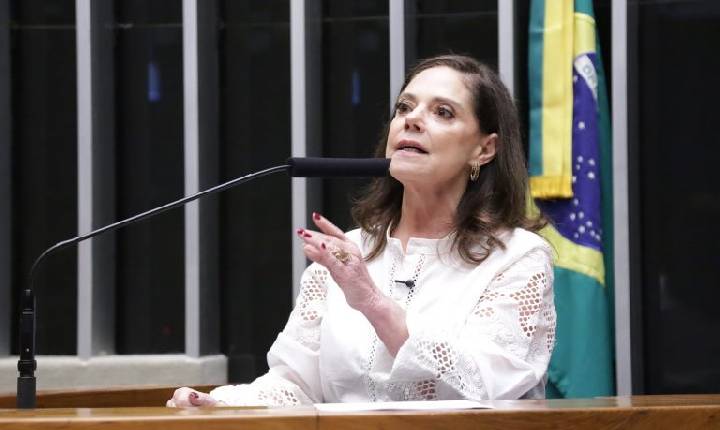 Câmara aprova reajuste anual de custas da Justiça do Trabalho