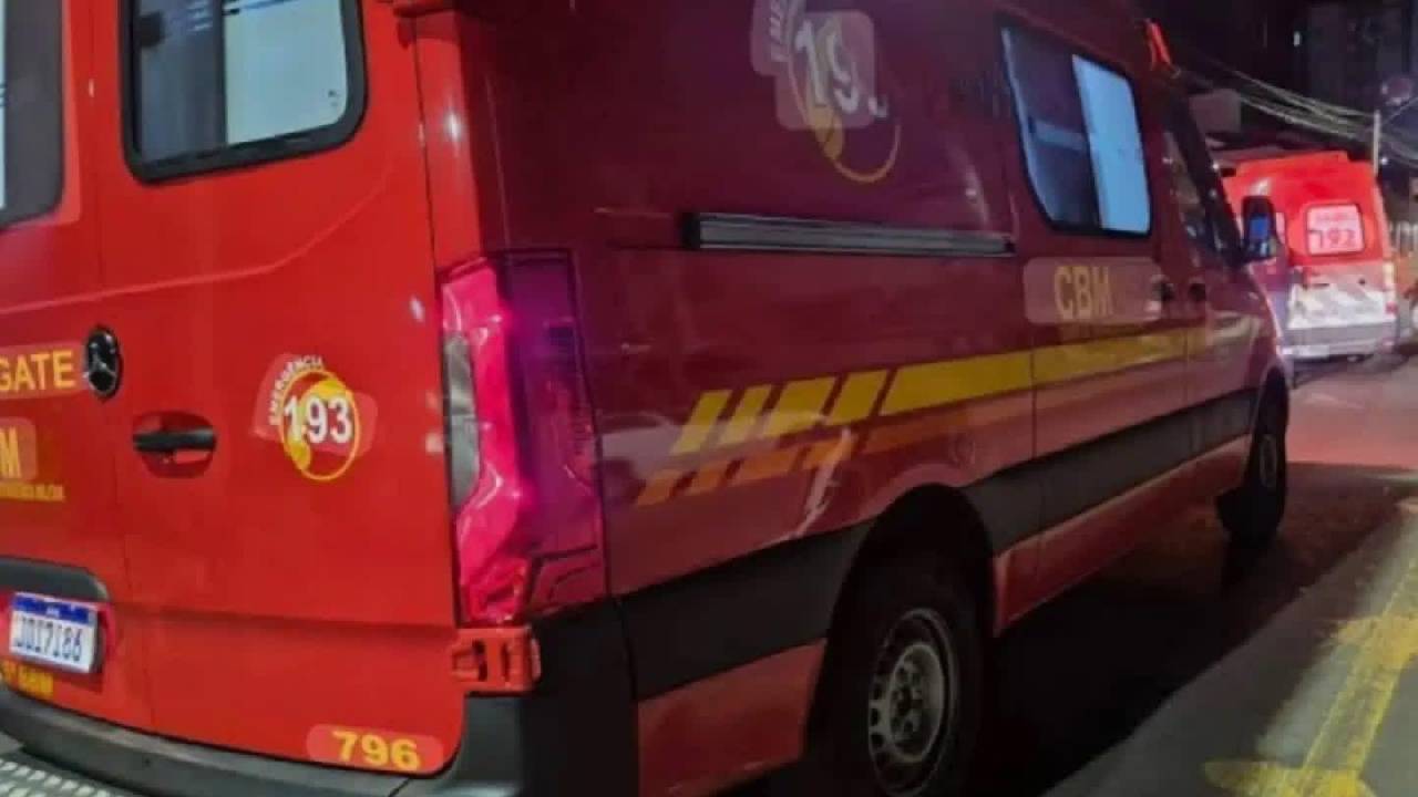 Colisão entre duas motocicletas deixa feridos no bairro São Roque