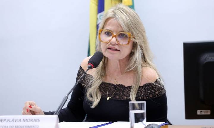 Comissão aprova projeto para ampliar o acesso a remédios de uso contínuo no SUS