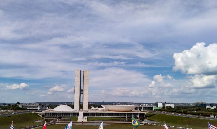 Congresso volta do recesso sem previsão de plenário nesta semana