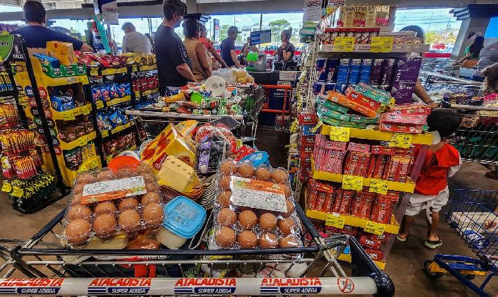 Consumo nos lares acumula alta de 2,70% até setembro, diz Abras