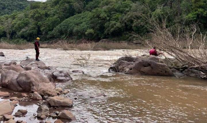 Corpo de mulher é localizado no Rio Carreiro após 30h de buscas