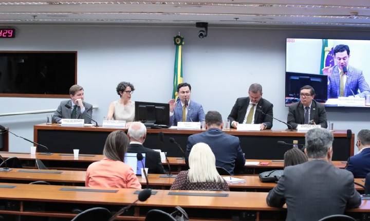 Debatedores defendem manutenção do prazo de 20 anos para patentes de remédios