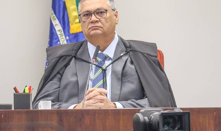 Dino derruba decisão de Mendonça e libera post sobre Nossa Senhora
