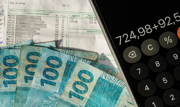 Dívida pública fica em 82,9% do PIB, e déficit soma R$ 5,5 bilhões