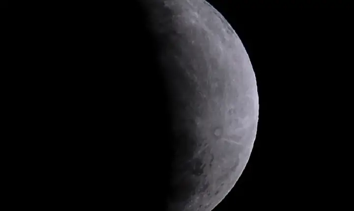 Eclipse parcial da Lua nesta quinta-feira será visto em todo o Brasil