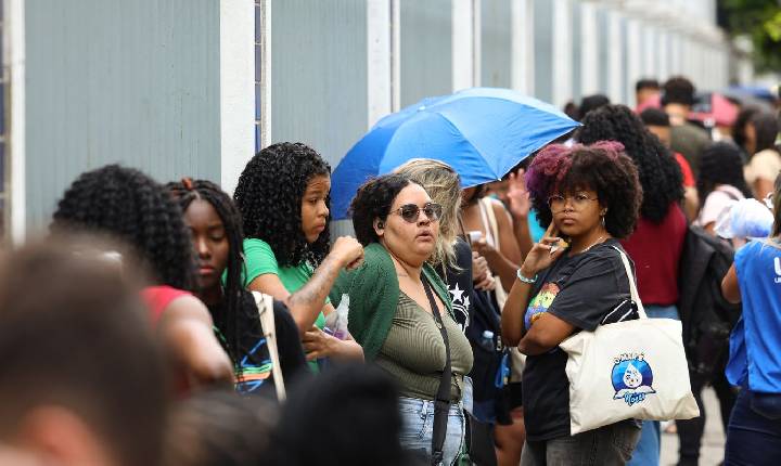 Enem: mulheres e pardos lideram inscrições; confira o painel do Inep