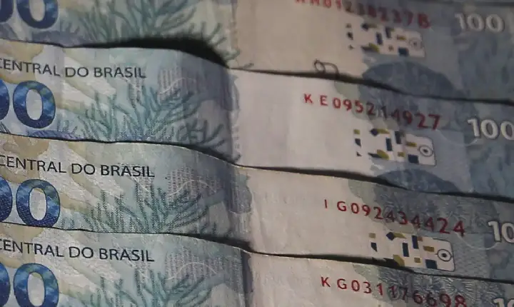 Entidades industriais e trabalhistas consideram tímida queda da Selic