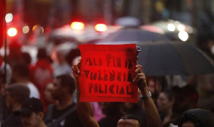 Estado pede desculpa a familiares de vítimas de violência policial