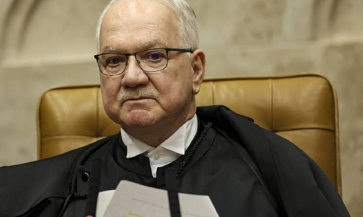 Fachin: críticas não fragilizam STF, mas fortalecem democracia