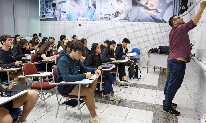Fies 2026: pré-selecionados devem validar informações até segunda