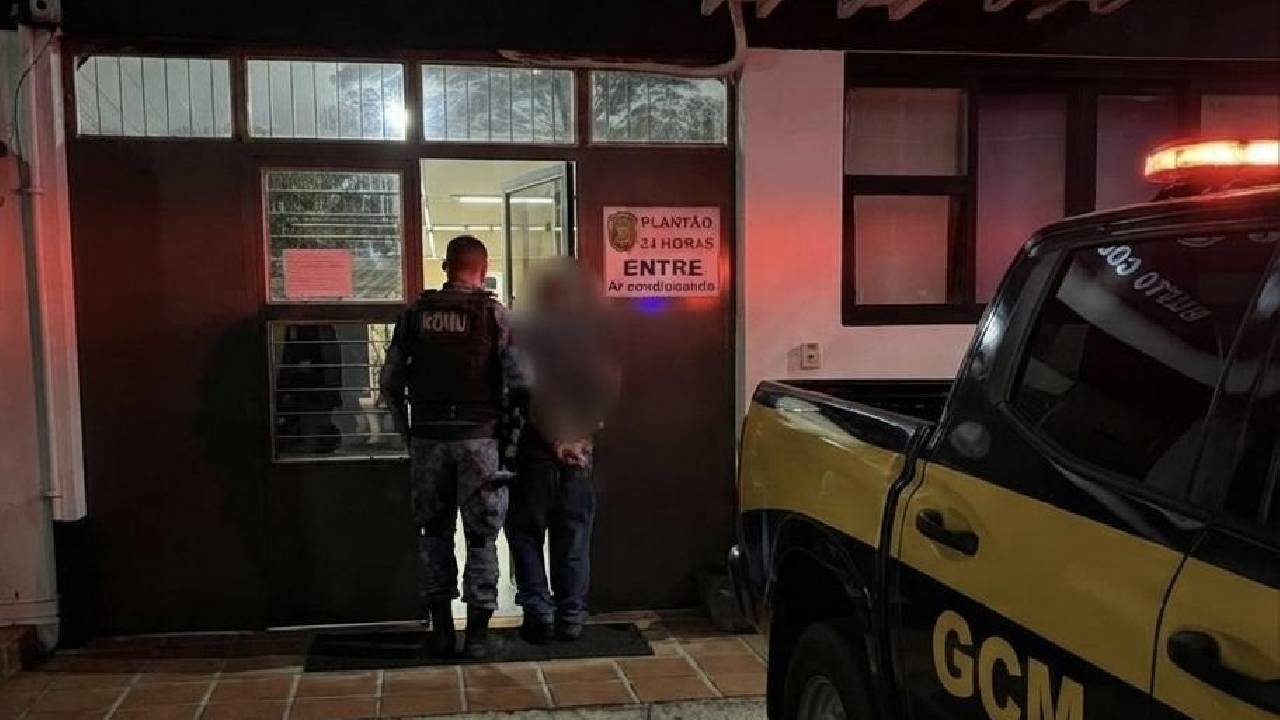 Filho atinge pai com facada após discussão e é preso pela GCM em Bento