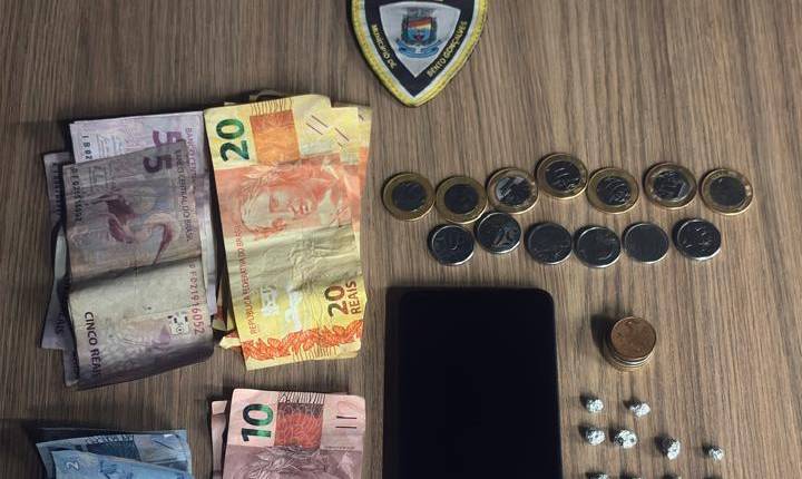 Homem é preso por tráfico pela GCM no Juventude, em Bento