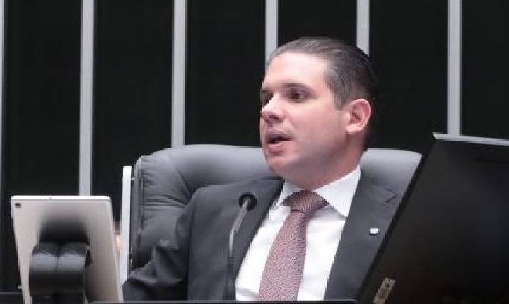 Hugo Motta afirma que aprovação de MP permitirá avaliação rigorosa e aprimoramento dos cursos de medicina