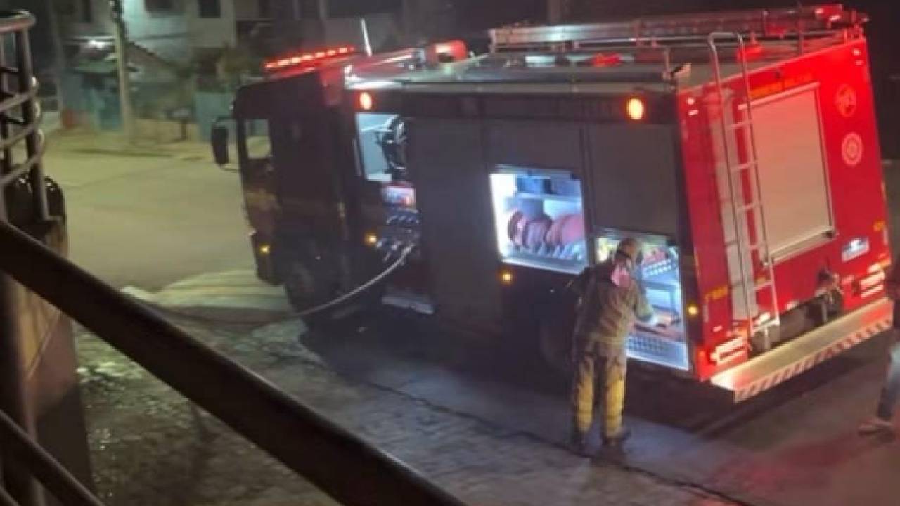 Incêndio atinge comércio no Ouro Verde, em Bento