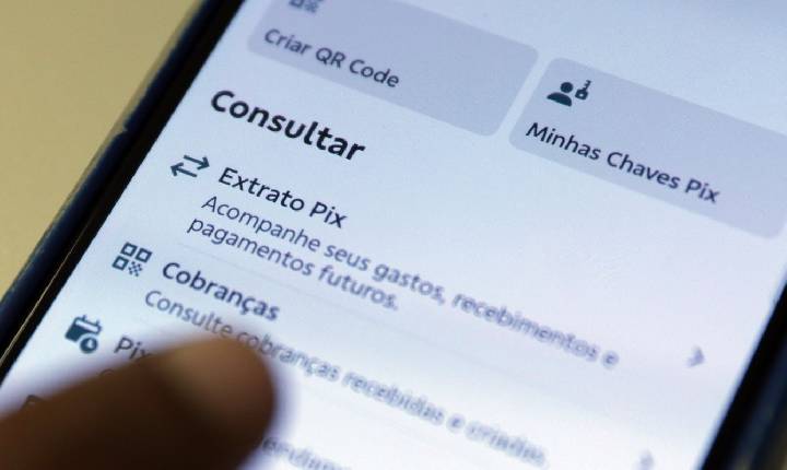 Número de transações com Pix caem 10% após proibição de bets