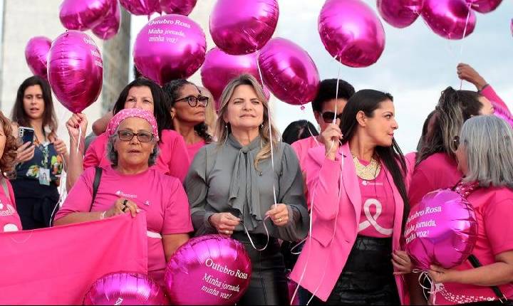Outubro Rosa: deputada Flávia Morais fala sobre a importância do diagnóstico precoce