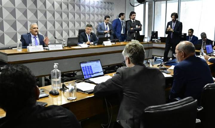 Parlamentares da CPMI do INSS terão acesso a dados sigilosos de Vorcaro