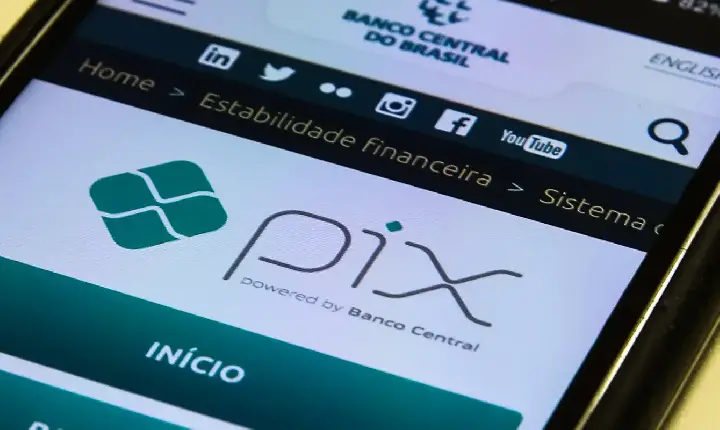 Pix por aproximação passa a mostrar saldo antes do pagamento