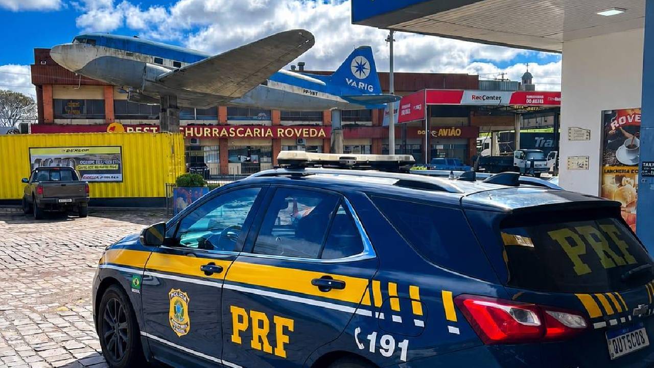 PRF prende dupla por furto e embriaguez na BR-470, em Garibaldi
