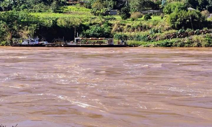 Travessia de balsa entre Santa Tereza e São Valentim do Sul continua inoperante