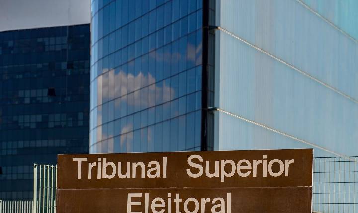 TSE recebeu mais de 50 mil denúncias de propaganda irregular