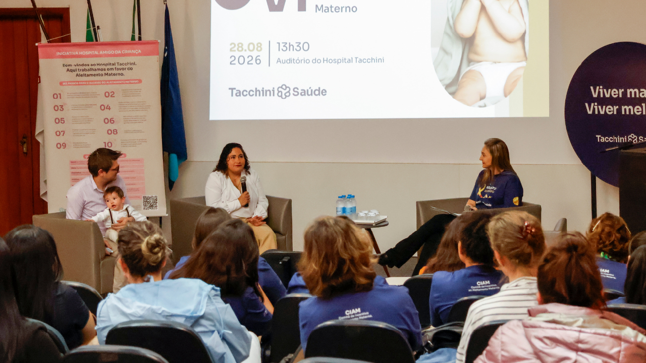 Simpósio de Aleitamento Materno reúne 50 profissionais no Hospital Tacchini
