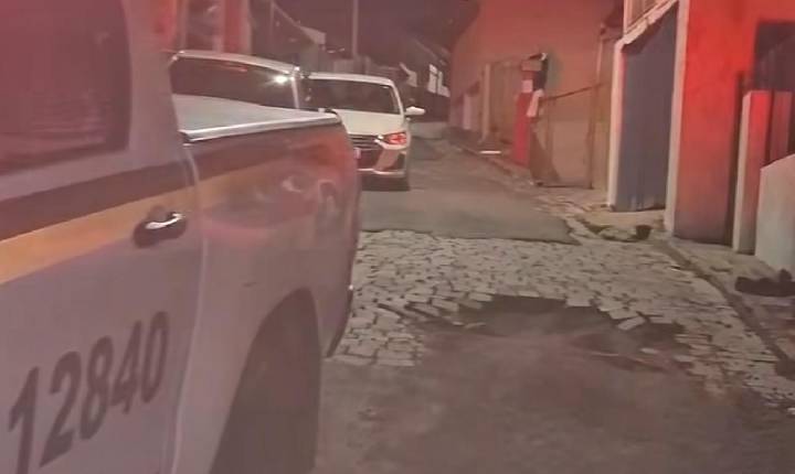 Via precária vira armadilha para motociclista no Juventude, em Bento