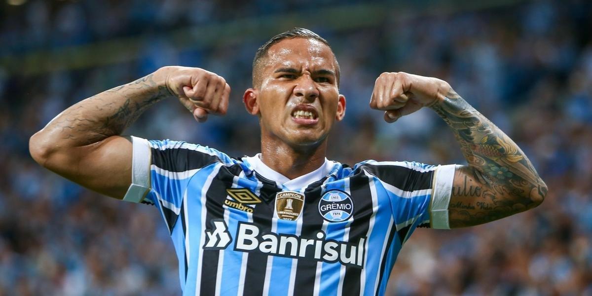 Grêmio oficializa saída de Jael para o futebol japonês