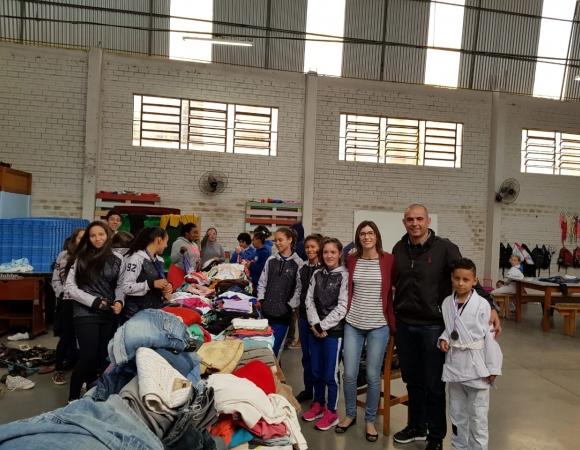 Campanha do agasalho arrecada mais de 30 mil peças em Bento
