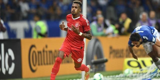 Inter vence o Cruzeiro no Mineirão e sai em vantagem na semifinal