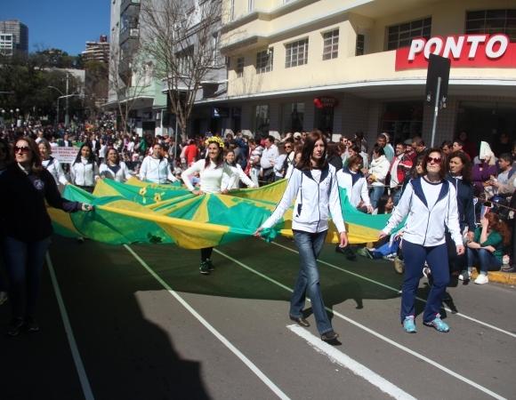 Via del Vino recebe desfile cívico neste sábado
