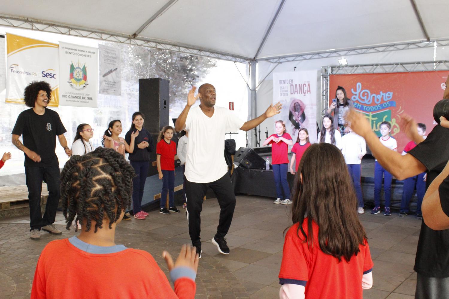 Bento em Dança leva oficina de dança ao centro da cidade