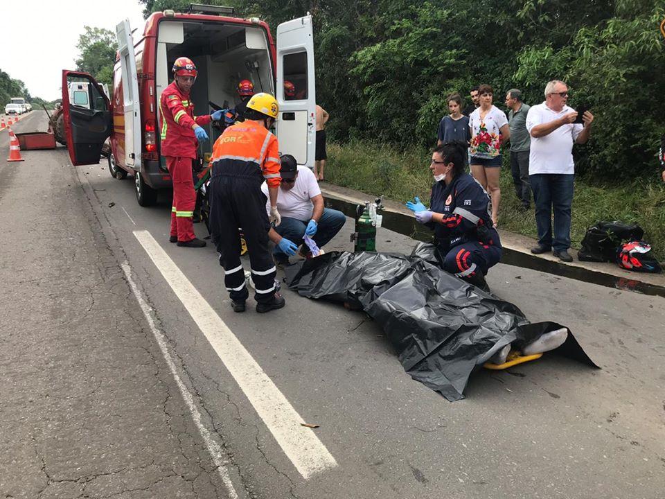 Acidente entre moto e trator deixa motociclista morto em Garibaldi