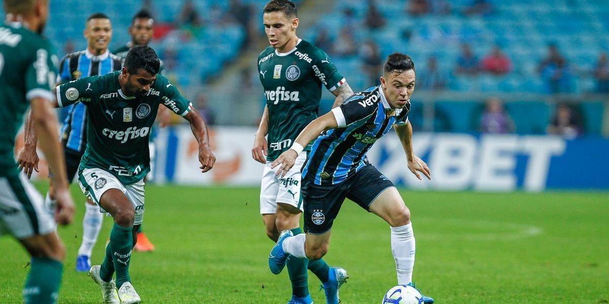 CBF altera horário de jogo entre Palmeiras x Grêmio