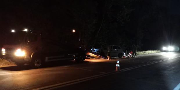 Homem morre em após bater carro em árvore em São Marcos