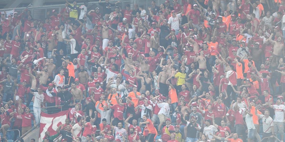 Restam poucos ingressos para a torcida do Inter no Gre-Nal