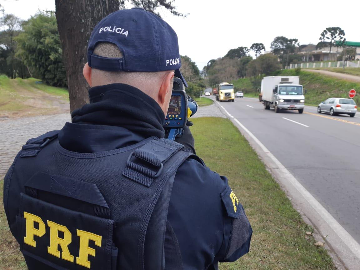 Justiça determina que PRF volte a usar radares móveis em rodovias