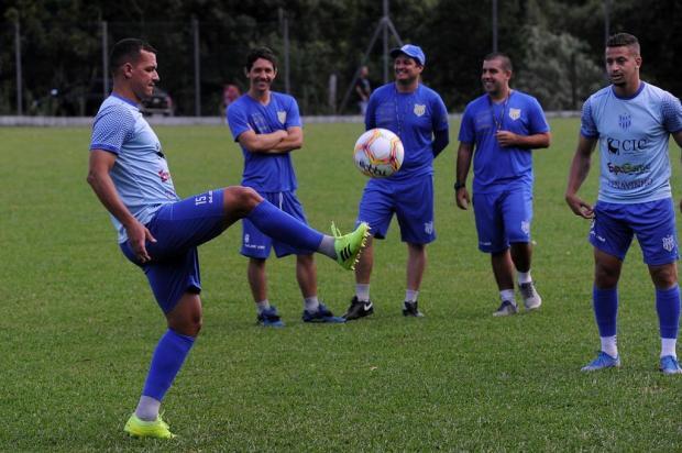 Esportivo tem desfalques e reforços para duelo contra o Brasil de Pelotas