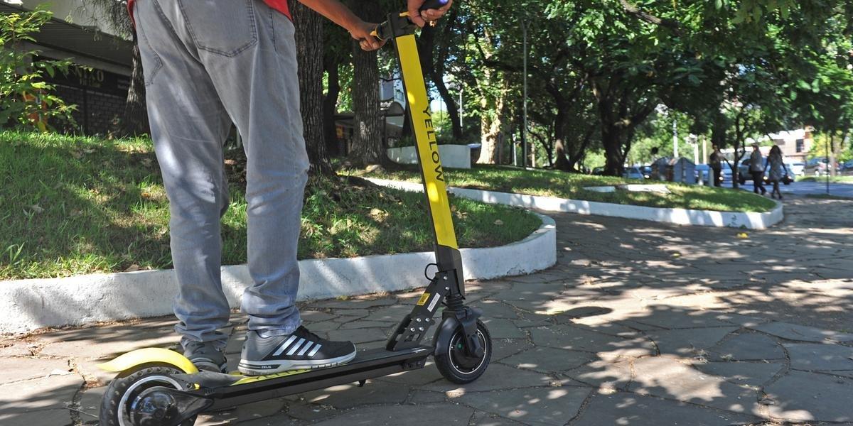 Porto Alegre deixa de contar com patinetes elétricas compartilháveis
