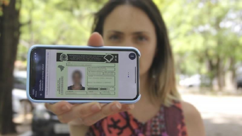Cerca de 500 mil motoristas utilizam a CNH Digital no RS