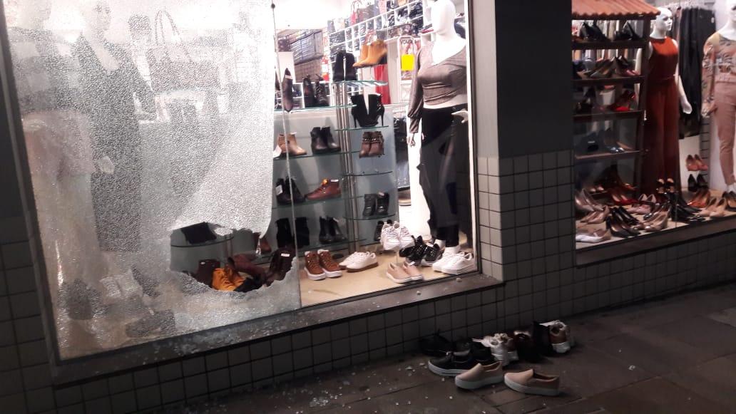 Furto arrombamento são registrados em estabelecimentos no centro de Bento