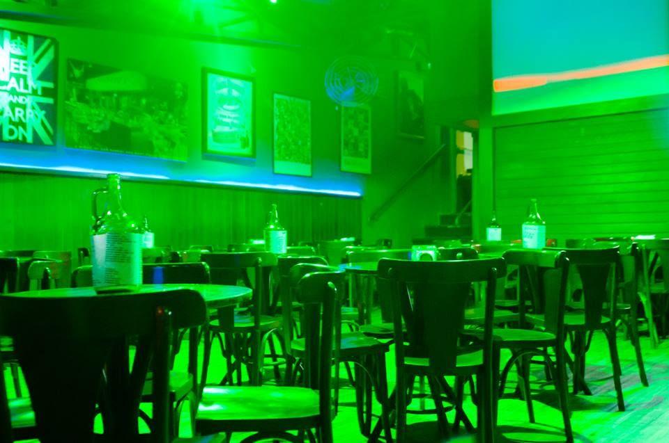 Prefeitura de Porto Alegre fecha bares, casas noturnas, academias, cinemas e teatros para conter o coronavírus