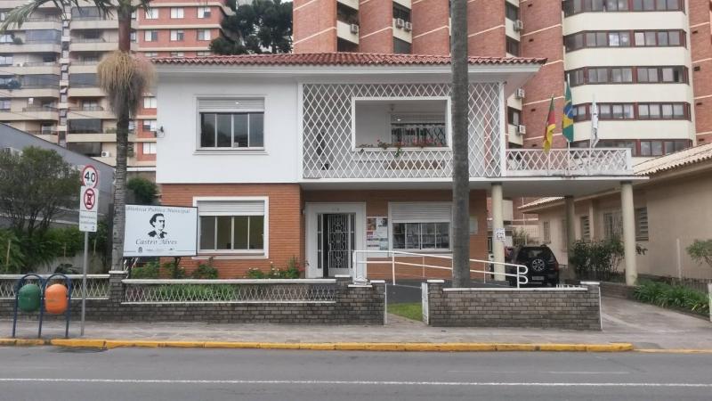 Biblioteca Pública recebe recursos para o projeto Biblioteca Digital em Bento