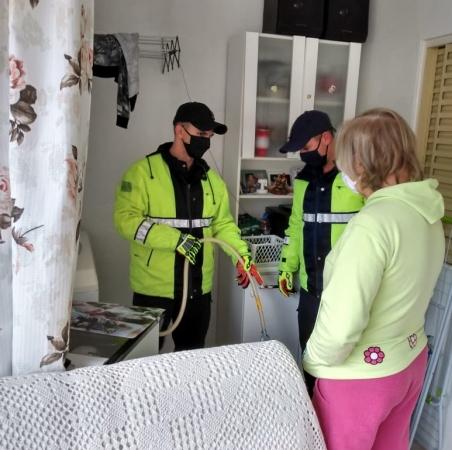 Corpo de Bombeiros realiza ação nos bairros Zatt e Ouro Verde em Bento
