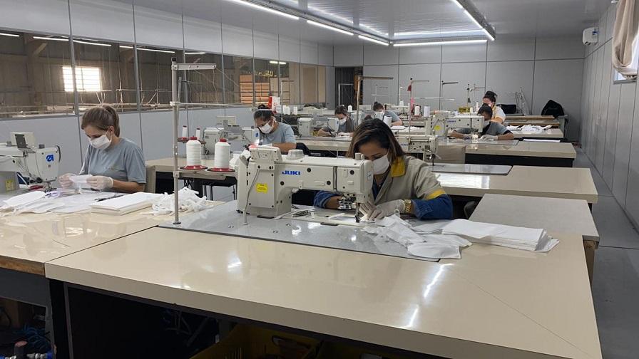 Empresas do setor moveleiro de Bento produzem máscaras para o serviço de saúde