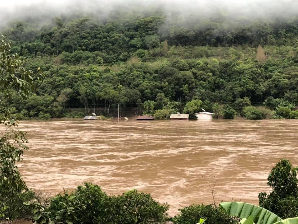 Defesa Civil realiza força tarefa para chegar às famílias da encosta do Rio das Antas