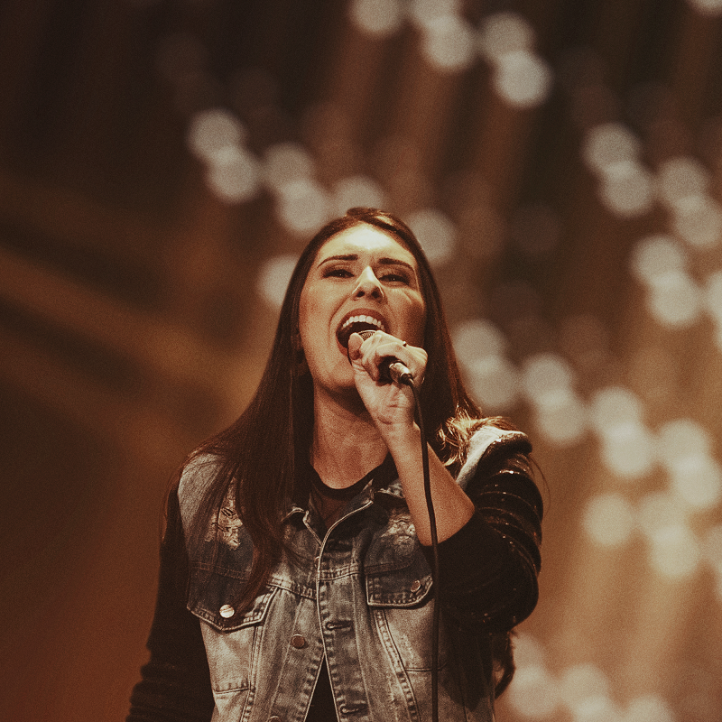 Novo single de Thaiane Seghetto aponta a solução  para as aflições humanas